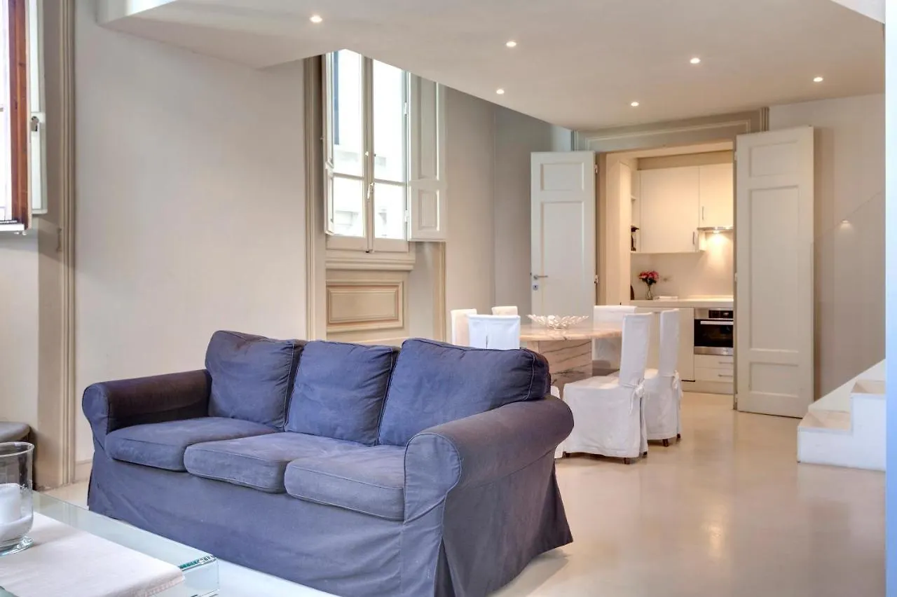Gold Suite Florence Apartment