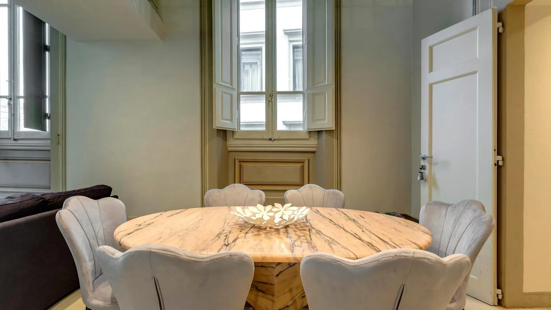 Gold Suite Florence Apartment