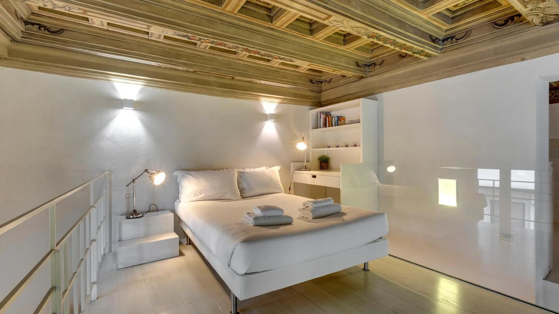 Gold Suite Florence Apartment